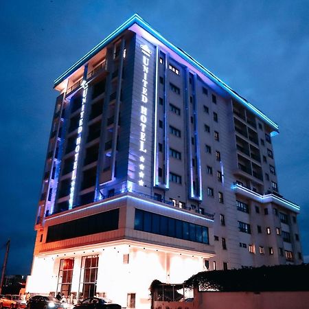 United Hotel International Яунде Экстерьер фото