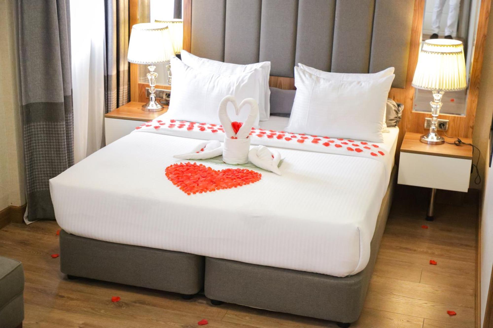 United Hotel International Яунде Экстерьер фото