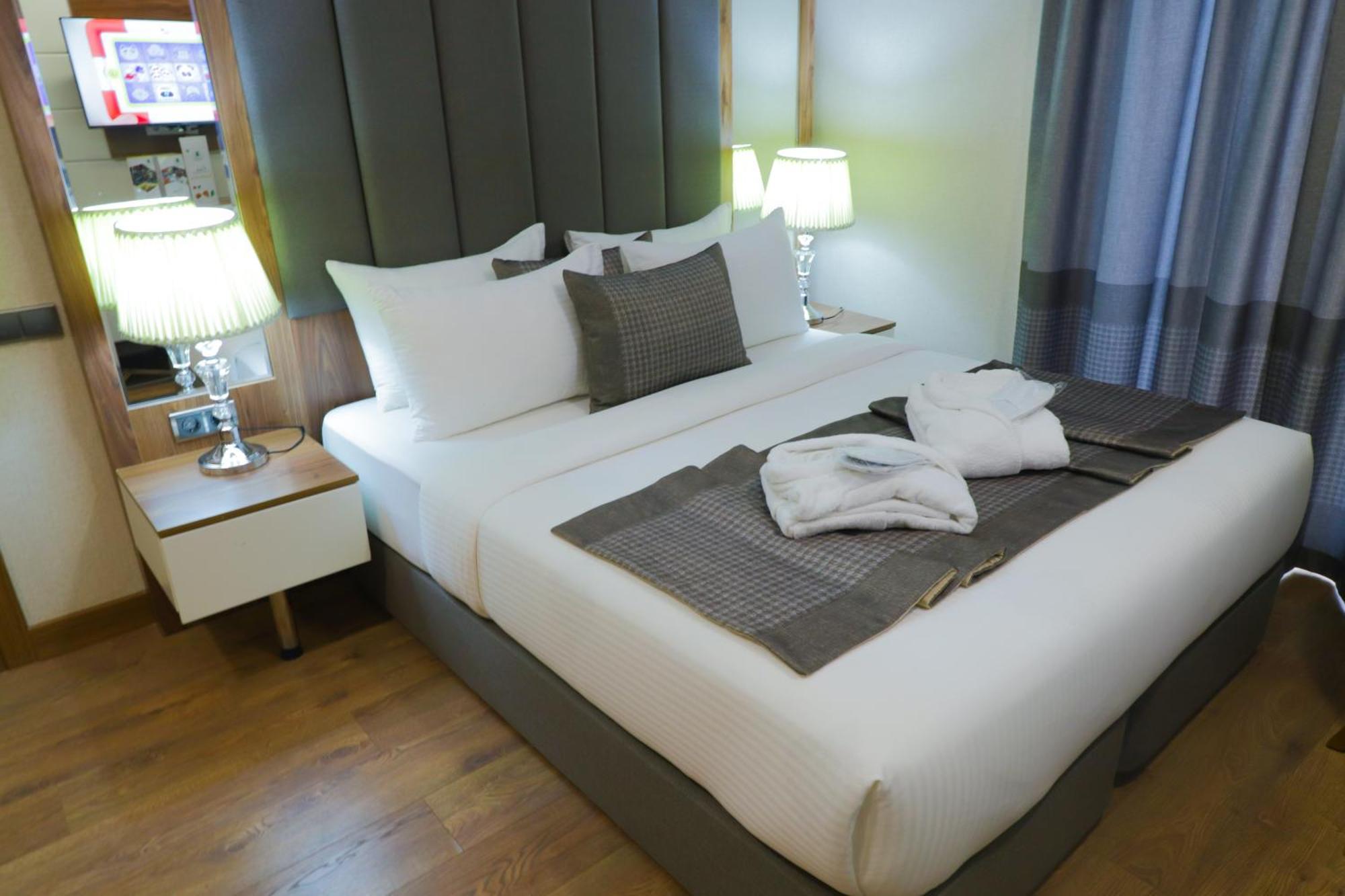 United Hotel International Яунде Экстерьер фото