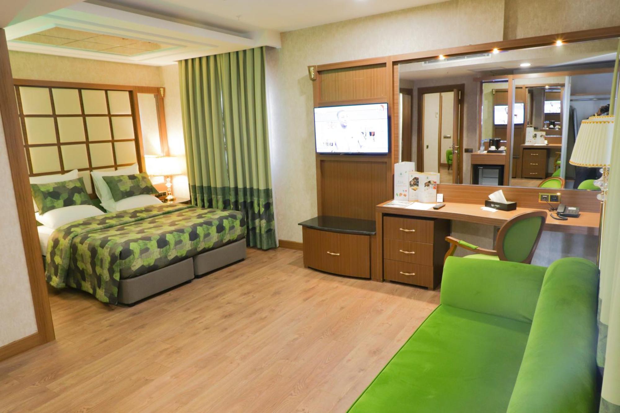 United Hotel International Яунде Экстерьер фото