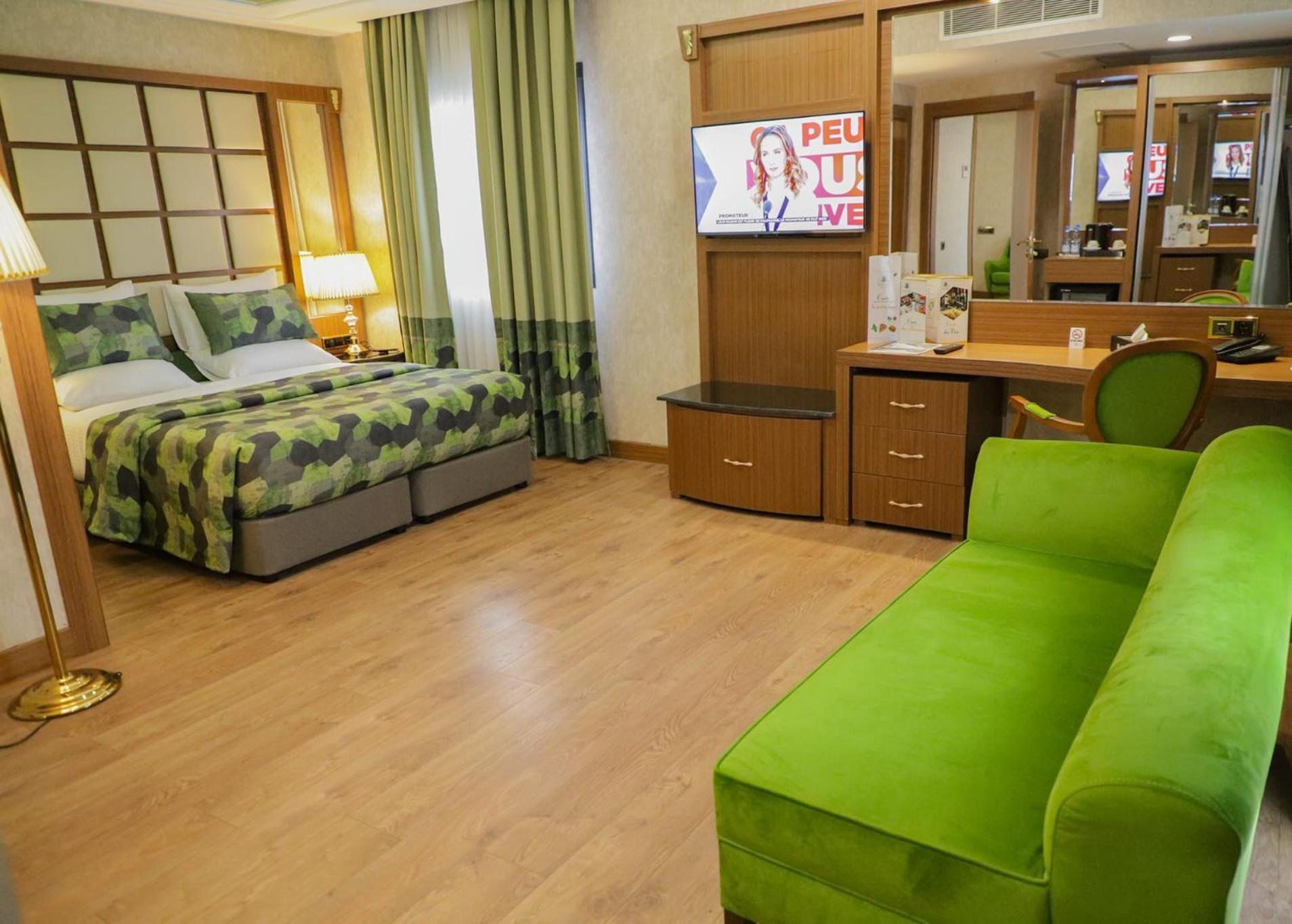 United Hotel International Яунде Экстерьер фото